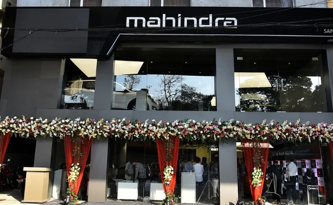 Mahindra Showroom in Kolkata