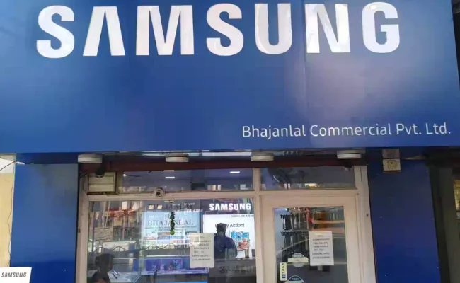 Samsung Showroom in Noida – Best Stores, Latest Mobile Prices & Buying Guide