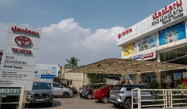 Toyota Showroom in Bangalore – Dealers, Prices, Vehicle Variants, Features & Services